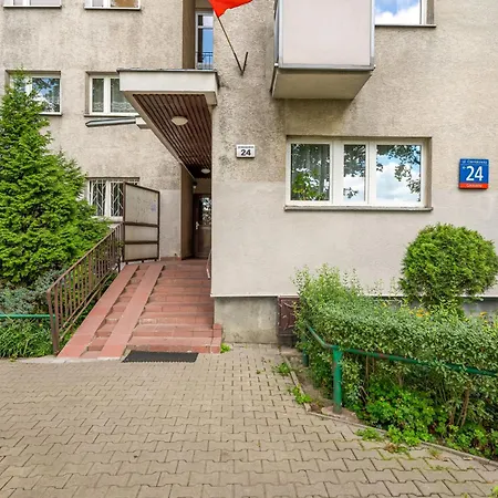 Czerniakowska Homely Apartment *